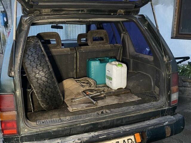 Зелений Ніссан Террано, об'ємом двигуна 2.7 л та пробігом 2 тис. км за 3800 $, фото 7 на Automoto.ua