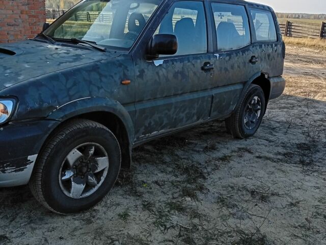 Зелений Ніссан Террано, об'ємом двигуна 0 л та пробігом 280 тис. км за 2000 $, фото 4 на Automoto.ua