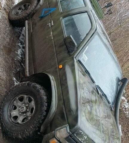 Зелений Ніссан Террано, об'ємом двигуна 3 л та пробігом 239 тис. км за 2000 $, фото 3 на Automoto.ua