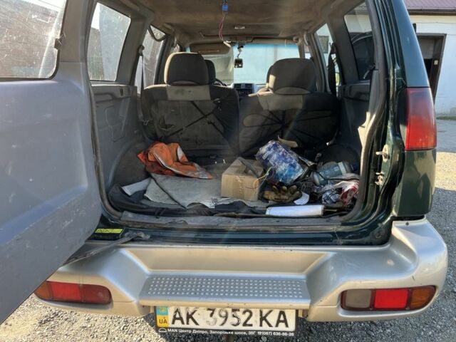 Зеленый Ниссан Террано, объемом двигателя 2.7 л и пробегом 300 тыс. км за 3100 $, фото 11 на Automoto.ua