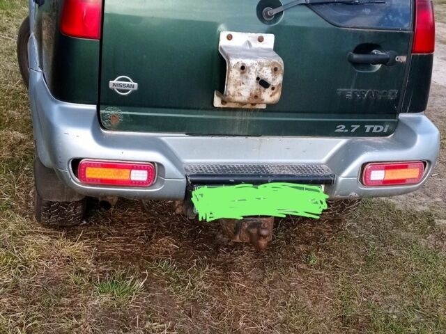 Зелений Ніссан Террано, об'ємом двигуна 2.7 л та пробігом 305 тис. км за 2800 $, фото 1 на Automoto.ua