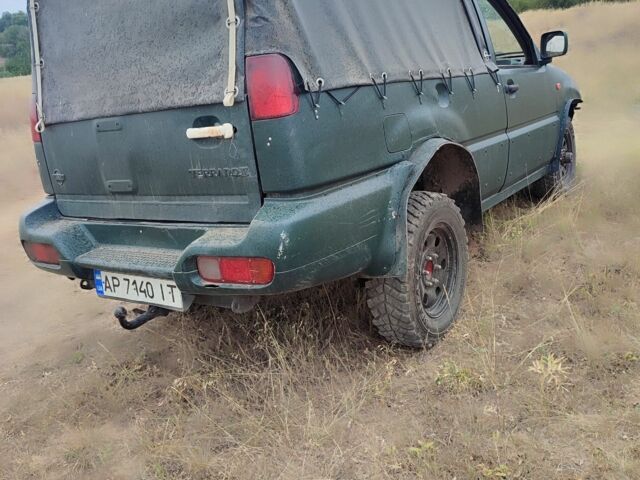 Зелений Ніссан Террано, об'ємом двигуна 2.7 л та пробігом 325 тис. км за 3000 $, фото 4 на Automoto.ua