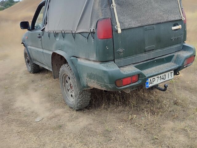 Зелений Ніссан Террано, об'ємом двигуна 2.7 л та пробігом 325 тис. км за 3000 $, фото 5 на Automoto.ua
