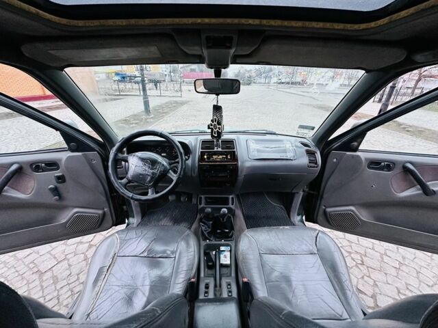 Зеленый Ниссан Террано, объемом двигателя 2.7 л и пробегом 270 тыс. км за 3100 $, фото 16 на Automoto.ua