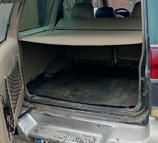 Зеленый Ниссан Террано, объемом двигателя 2.7 л и пробегом 270 тыс. км за 5900 $, фото 5 на Automoto.ua