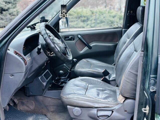 Зеленый Ниссан Террано, объемом двигателя 2.7 л и пробегом 270 тыс. км за 3100 $, фото 12 на Automoto.ua