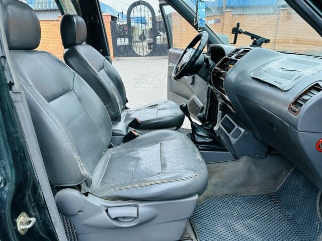 Зеленый Ниссан Террано, объемом двигателя 2.7 л и пробегом 270 тыс. км за 3100 $, фото 14 на Automoto.ua