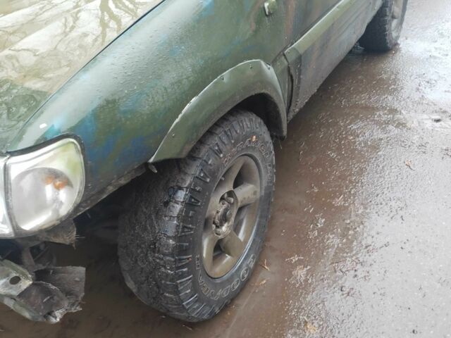 Зелений Ніссан Террано, об'ємом двигуна 2.7 л та пробігом 350 тис. км за 1488 $, фото 2 на Automoto.ua