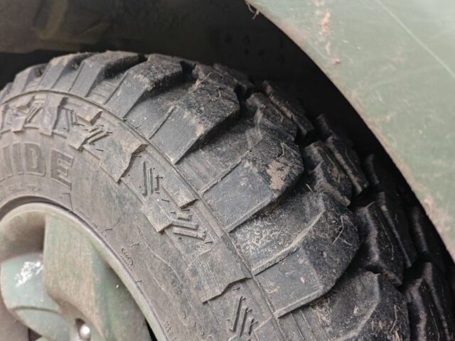 Зелений Ніссан Террано, об'ємом двигуна 3 л та пробігом 400 тис. км за 3117 $, фото 3 на Automoto.ua