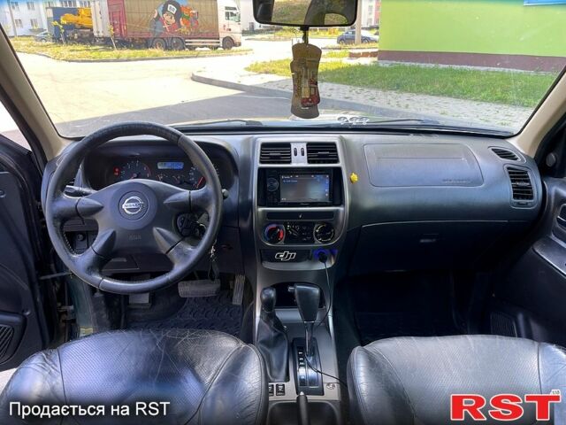 Зеленый Ниссан Террано, объемом двигателя 3 л и пробегом 316 тыс. км за 3000 $, фото 5 на Automoto.ua