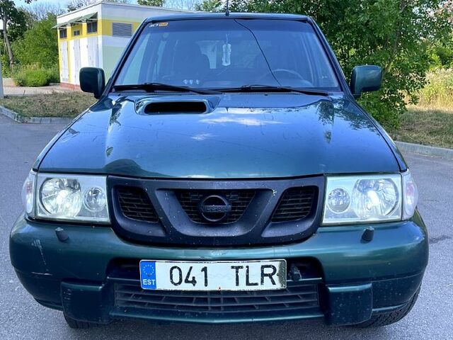 Зеленый Ниссан Террано, объемом двигателя 3 л и пробегом 316 тыс. км за 3000 $, фото 1 на Automoto.ua