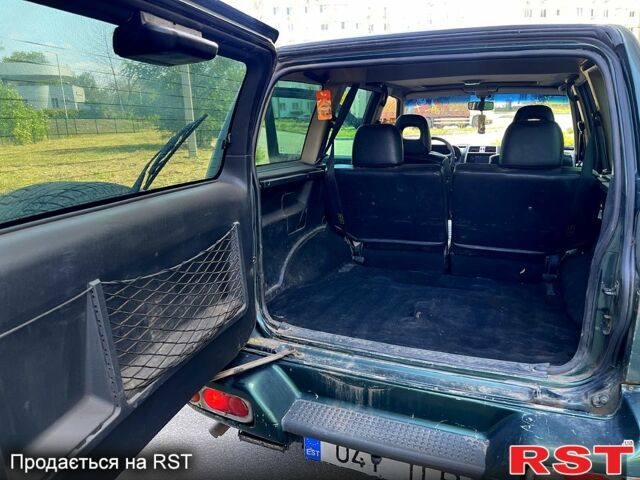 Зеленый Ниссан Террано, объемом двигателя 3 л и пробегом 316 тыс. км за 3000 $, фото 6 на Automoto.ua