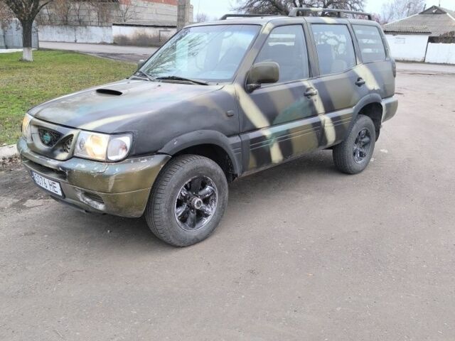 Зелений Ніссан Террано, об'ємом двигуна 2.7 л та пробігом 200 тис. км за 2850 $, фото 1 на Automoto.ua