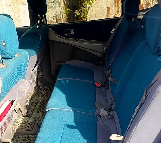 Серый Ниссан Тино, объемом двигателя 2 л и пробегом 315 тыс. км за 1100 $, фото 5 на Automoto.ua