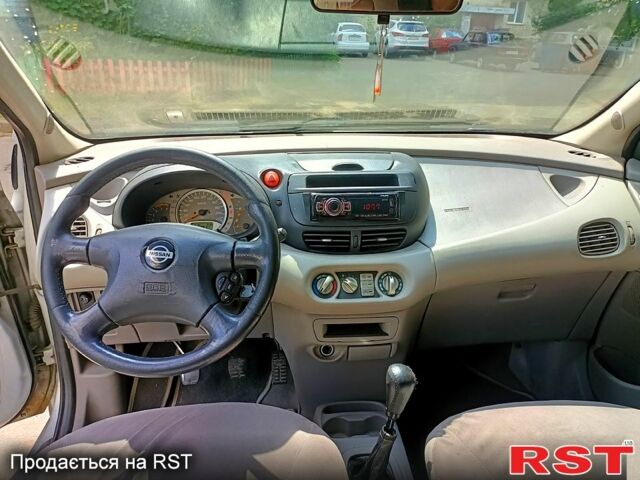 Серый Ниссан Тино, объемом двигателя 1.8 л и пробегом 315 тыс. км за 3200 $, фото 4 на Automoto.ua