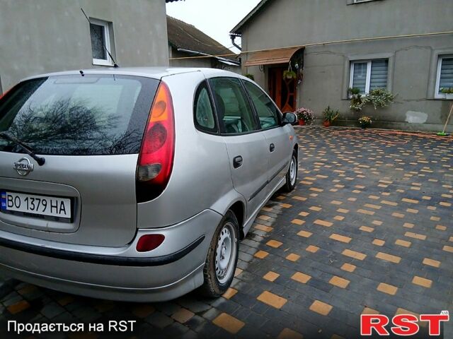 Серый Ниссан Тино, объемом двигателя 2.2 л и пробегом 0 тыс. км за 2700 $, фото 1 на Automoto.ua
