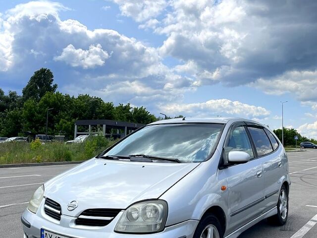 Серый Ниссан Тино, объемом двигателя 2 л и пробегом 225 тыс. км за 2500 $, фото 2 на Automoto.ua