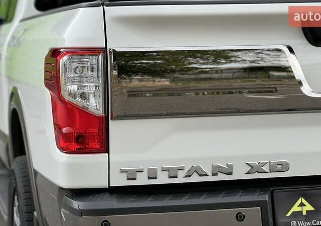 Белый Ниссан Титан, объемом двигателя 5.55 л и пробегом 28 тыс. км за 41000 $, фото 37 на Automoto.ua