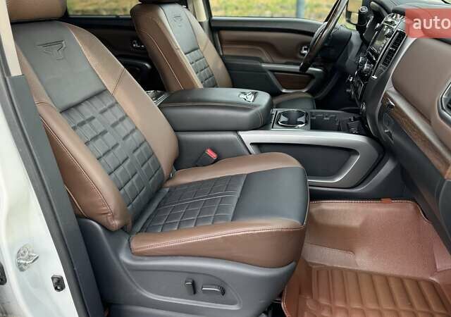 Белый Ниссан Титан, объемом двигателя 5.55 л и пробегом 28 тыс. км за 41000 $, фото 21 на Automoto.ua