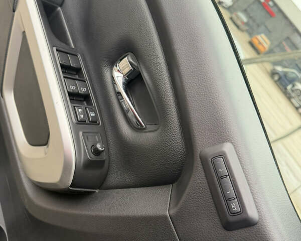 Чорний Ніссан Титан, об'ємом двигуна 5 л та пробігом 79 тис. км за 52000 $, фото 12 на Automoto.ua