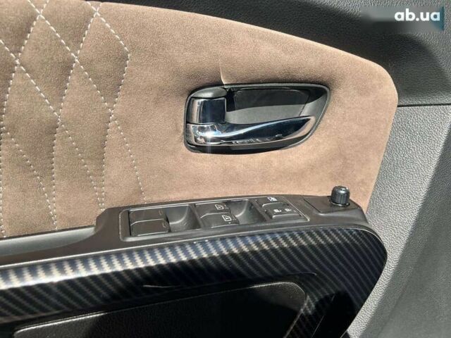 Черный Ниссан Титан, объемом двигателя 5.6 л и пробегом 69 тыс. км за 39999 $, фото 18 на Automoto.ua