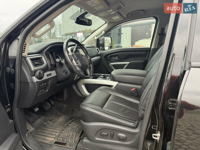 Чорний Ніссан Титан, об'ємом двигуна 5 л та пробігом 79 тис. км за 52000 $, фото 16 на Automoto.ua