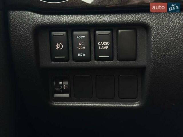 Черный Ниссан Титан, объемом двигателя 5.56 л и пробегом 160 тыс. км за 29999 $, фото 26 на Automoto.ua