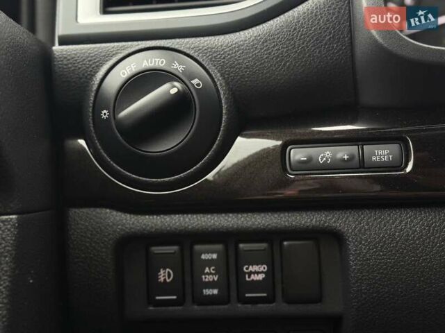 Черный Ниссан Титан, объемом двигателя 5.56 л и пробегом 160 тыс. км за 29999 $, фото 27 на Automoto.ua