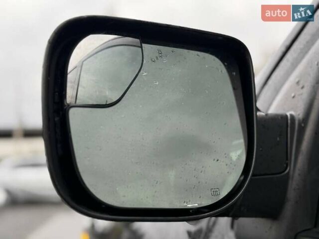 Черный Ниссан Титан, объемом двигателя 5.56 л и пробегом 160 тыс. км за 29999 $, фото 17 на Automoto.ua