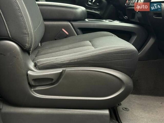 Черный Ниссан Титан, объемом двигателя 5.56 л и пробегом 160 тыс. км за 29999 $, фото 60 на Automoto.ua