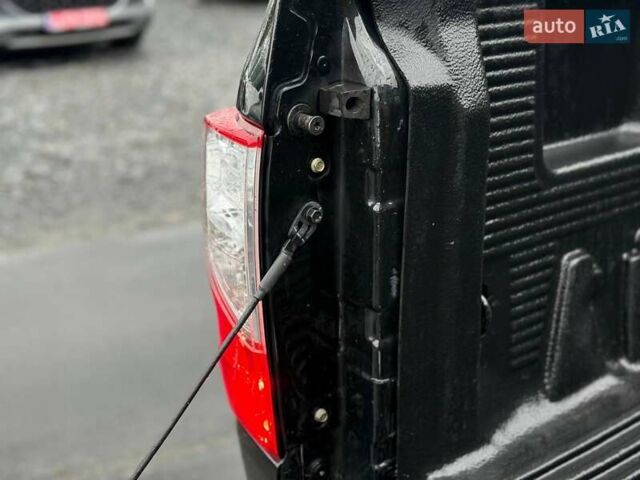 Черный Ниссан Титан, объемом двигателя 5.56 л и пробегом 160 тыс. км за 29999 $, фото 67 на Automoto.ua