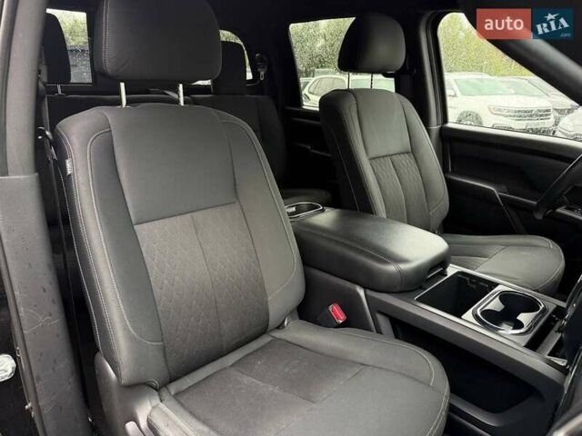 Черный Ниссан Титан, объемом двигателя 5.56 л и пробегом 160 тыс. км за 29999 $, фото 62 на Automoto.ua