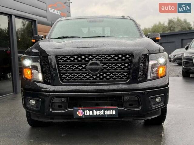 Черный Ниссан Титан, объемом двигателя 5.56 л и пробегом 160 тыс. км за 29999 $, фото 14 на Automoto.ua