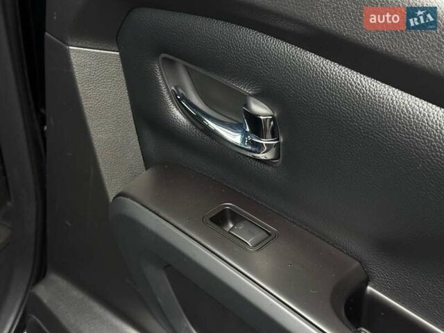 Черный Ниссан Титан, объемом двигателя 5.56 л и пробегом 160 тыс. км за 29999 $, фото 53 на Automoto.ua