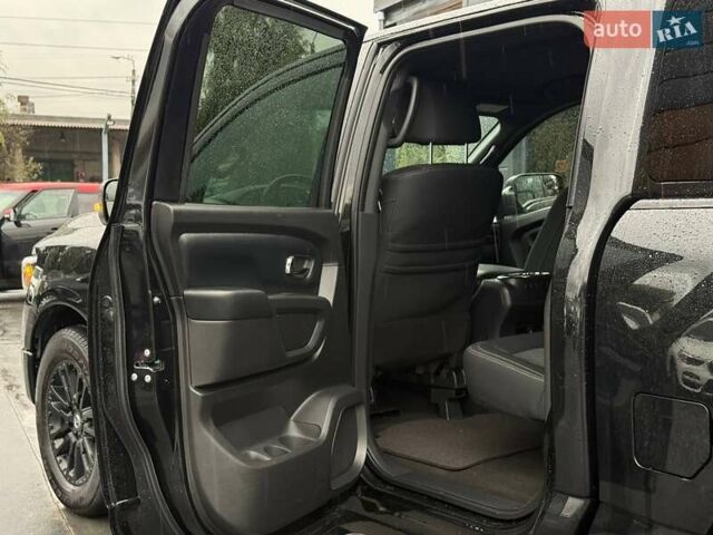 Черный Ниссан Титан, объемом двигателя 5.56 л и пробегом 160 тыс. км за 29999 $, фото 38 на Automoto.ua