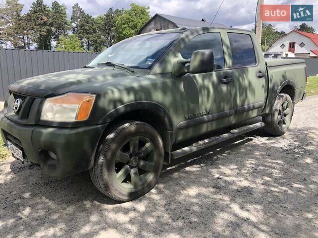 Ниссан Титан, объемом двигателя 5.6 л и пробегом 273 тыс. км за 9300 $, фото 2 на Automoto.ua