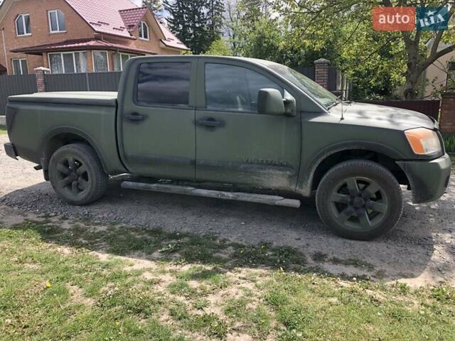 Ниссан Титан, объемом двигателя 5.6 л и пробегом 273 тыс. км за 9300 $, фото 4 на Automoto.ua