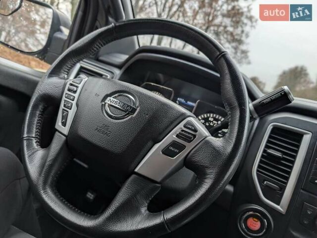 Ниссан Титан, объемом двигателя 5.56 л и пробегом 160 тыс. км за 20000 $, фото 96 на Automoto.ua