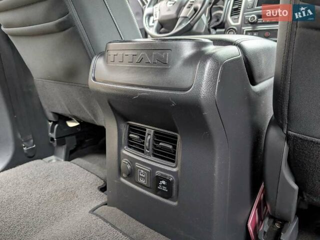 Ниссан Титан, объемом двигателя 5.56 л и пробегом 160 тыс. км за 20000 $, фото 67 на Automoto.ua