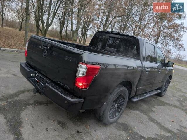 Ниссан Титан, объемом двигателя 5.56 л и пробегом 160 тыс. км за 20000 $, фото 3 на Automoto.ua