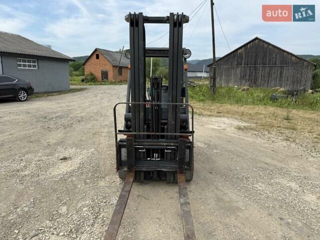 Ниссан ЮД 2004 в Тячеве на Automoto.ua Коричневый Ниссан ЮД, объемом двигателя 0 л и пробегом 15 тыс. км за 11500 $, фото 1 на Automoto.ua