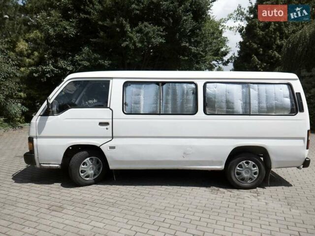 Білий Ніссан Урван, об'ємом двигуна 2.5 л та пробігом 640 тис. км за 3000 $, фото 6 на Automoto.ua