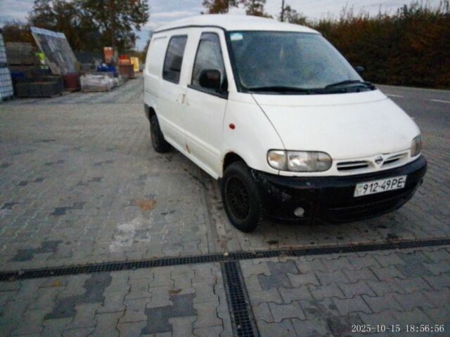 Білий Ніссан Ванетте, об'ємом двигуна 2.3 л та пробігом 460 тис. км за 3000 $, фото 3 на Automoto.ua