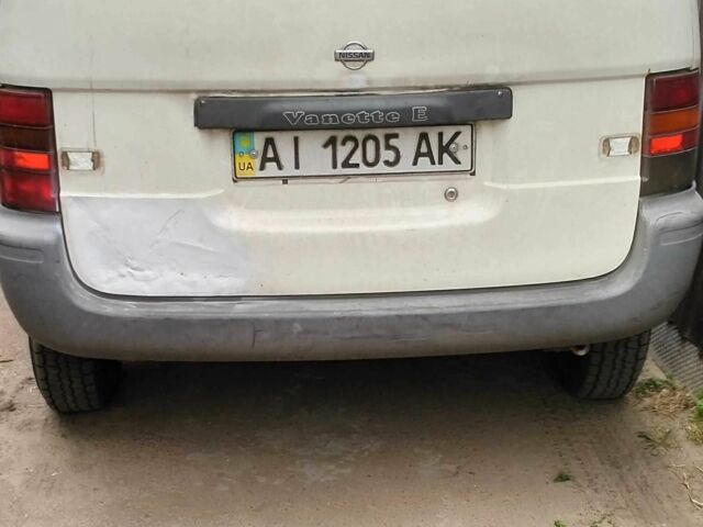 Білий Ніссан Ванетте, об'ємом двигуна 2.3 л та пробігом 260 тис. км за 1700 $, фото 4 на Automoto.ua
