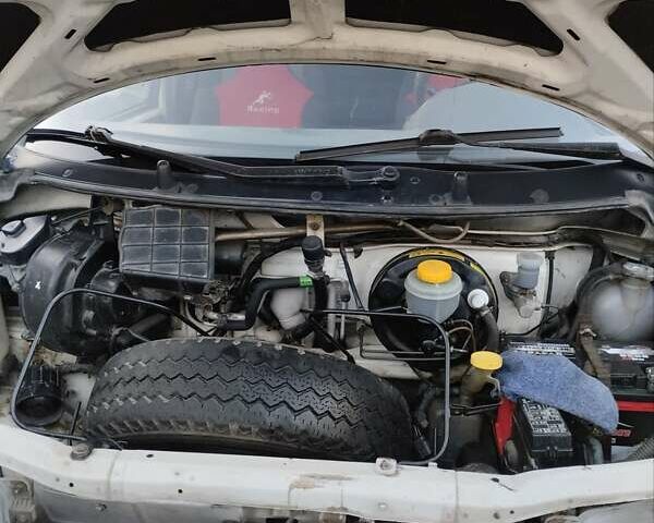 Білий Ніссан Ванетте, об'ємом двигуна 2.28 л та пробігом 266 тис. км за 3200 $, фото 3 на Automoto.ua