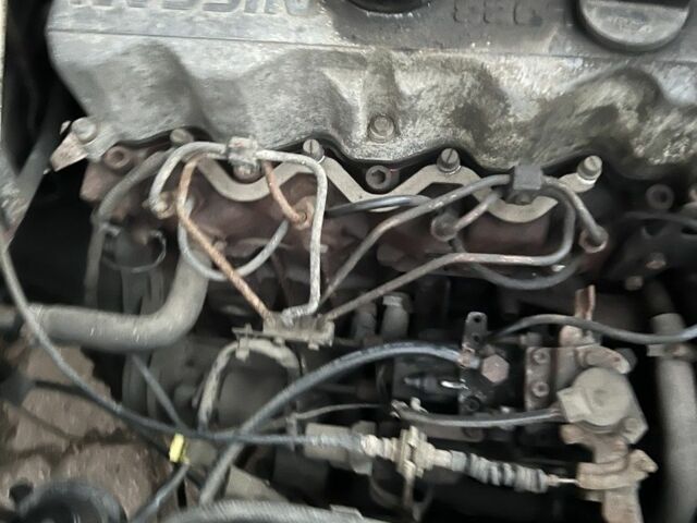 Белый Ниссан Ванетте, объемом двигателя 2.3 л и пробегом 240 тыс. км за 2300 $, фото 5 на Automoto.ua