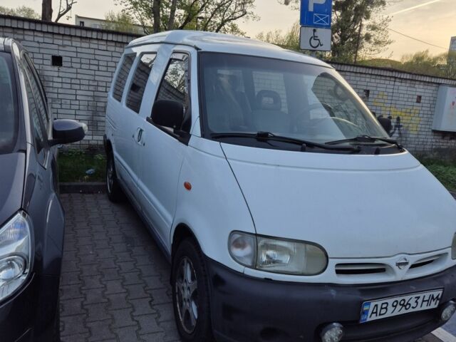 Білий Ніссан Ванетте, об'ємом двигуна 2 л та пробігом 270 тис. км за 3000 $, фото 2 на Automoto.ua