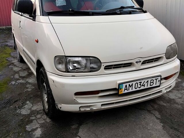 Белый Ниссан Ванетте, объемом двигателя 2.3 л и пробегом 266 тыс. км за 3200 $, фото 7 на Automoto.ua