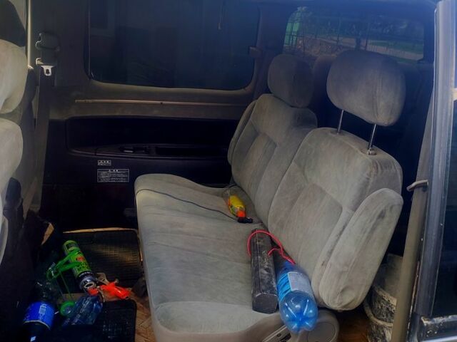 Черный Ниссан Ванетте, объемом двигателя 2 л и пробегом 111 тыс. км за 2200 $, фото 3 на Automoto.ua