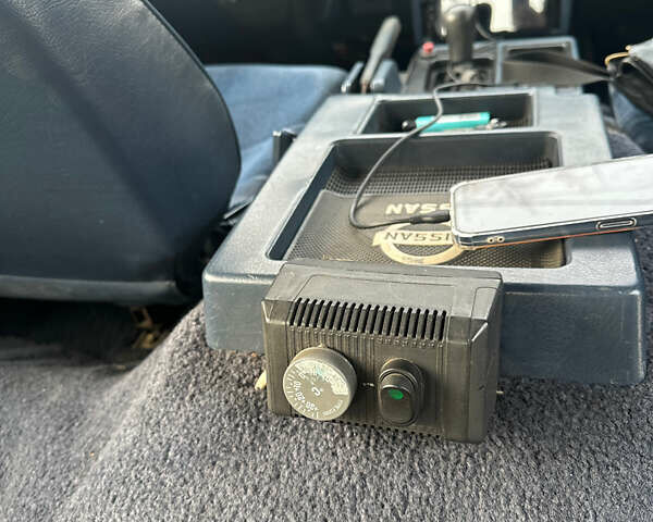 Красный Ниссан Ванетте, объемом двигателя 2 л и пробегом 340 тыс. км за 2500 $, фото 14 на Automoto.ua